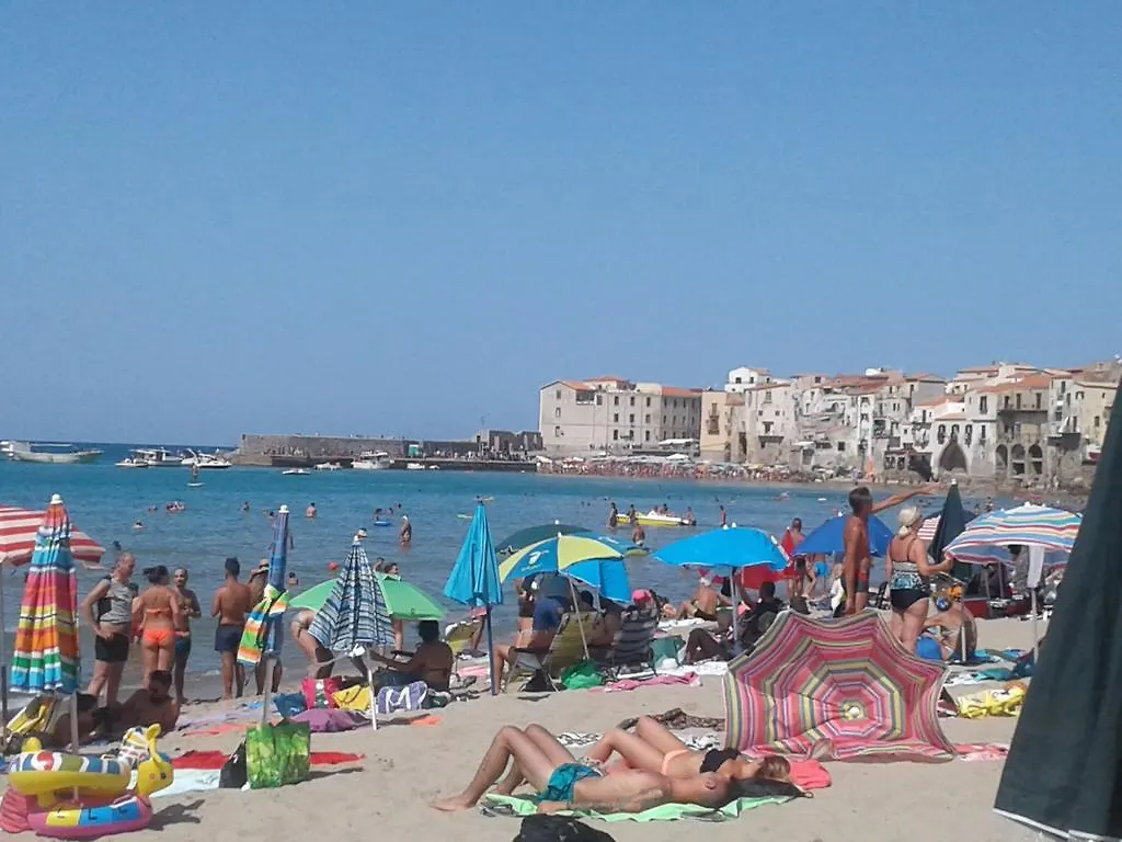Apartment Appartamento Seflonia Cefalu